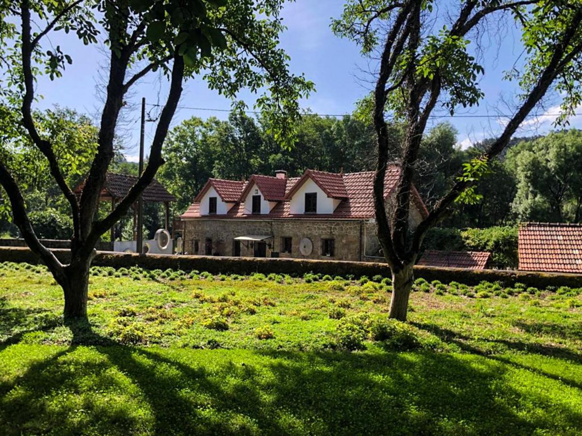 Casa Dos Moinhos Do Chao Do Mosteiro Hotell São Pedro do Sul Eksteriør bilde